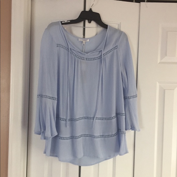 Spense Top - Picture 3 of 5